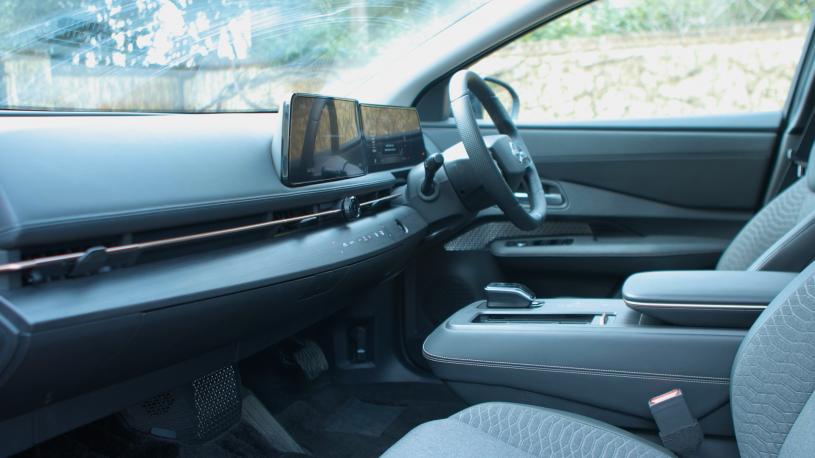 3733825 225kW Advance 87kWh 22kWCh 5dr e-4ORCE Auto [Sky]