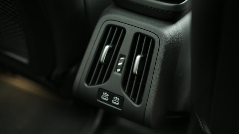 3169758 230kW xDrive30 xLine 65kWh 5dr Auto [22kWCh]