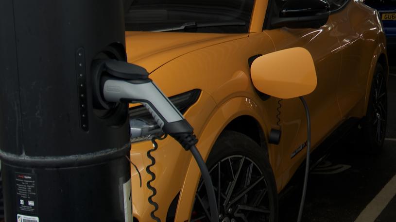 3198738 258kW Premium 91kWh AWD 5dr Auto