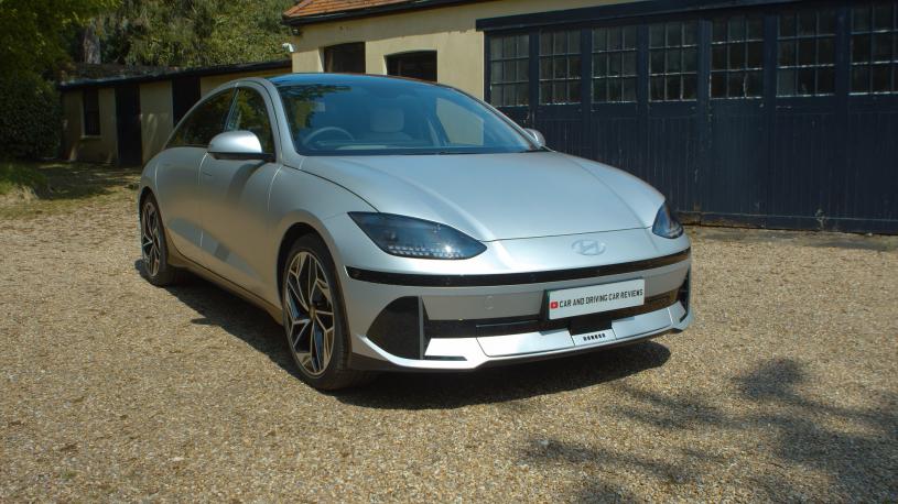 3733851 168kW Premium 77kWh 4dr Auto