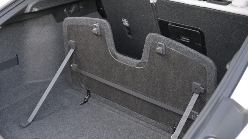 3376999 200kW 69kWh Standard Range Single motor 5dr Auto