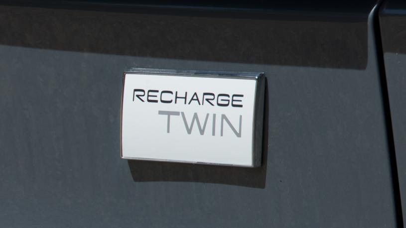 3979116 300kW Recharge Twin Ultimate 82kWh 5dr AWD Auto