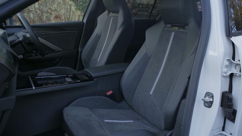 3979068 1.6 Plug-in Hybrid GSe 5dr Auto