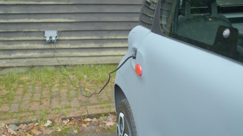 3419234 6kW Ami 6.3kWh 2dr Auto