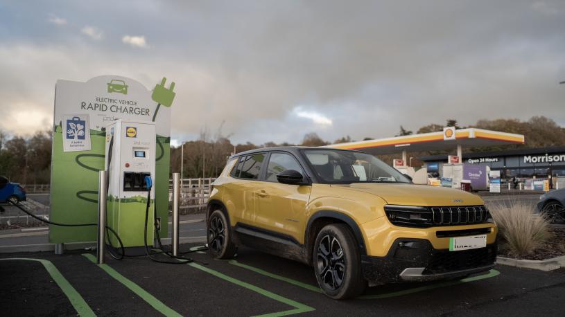 3487370 115kW Longitude 54kWh 5dr Auto