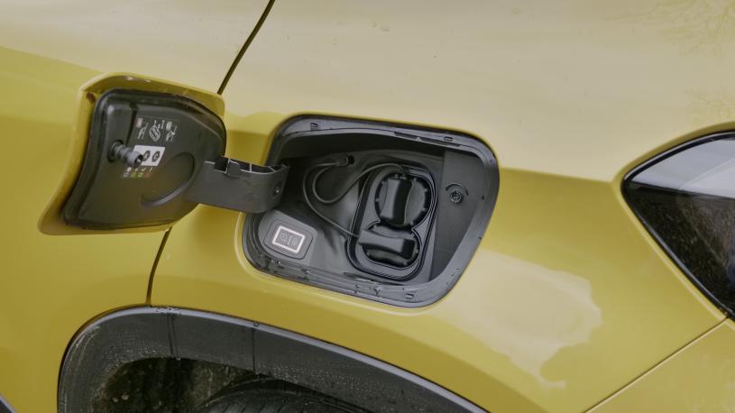 3946809 115kW Summit 54kWh 5dr Auto