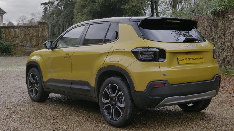 3946809 115kW Summit 54kWh 5dr Auto