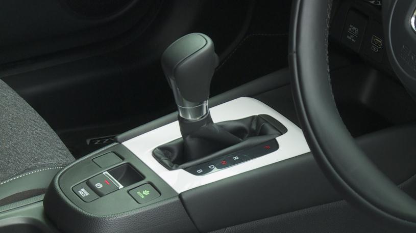 3470910 1.5 i-MMD Hybrid Crosstar Advance 5dr eCVT