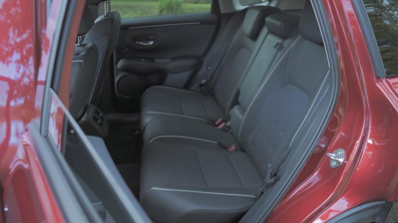 3942431 2.0 eHEV Advance 5dr CVT