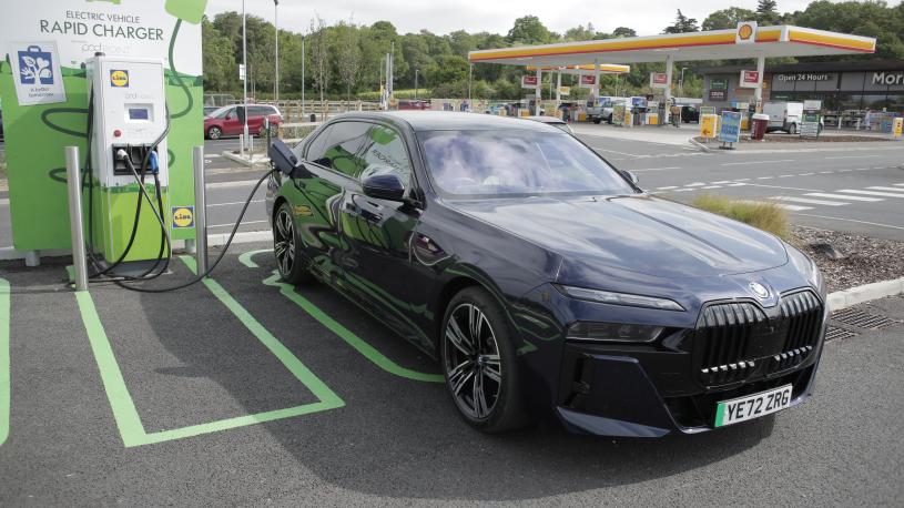 3950050 485kW M70 xDrive 105.7kWh 4dr Auto [Executive]