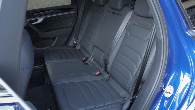 3608447 3.0 V6 TSI eHybrid 4Motion R 5dr Tip Auto