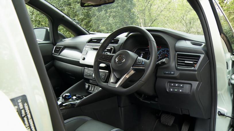 3978945 110kW Shiro 39kWh 5dr Auto