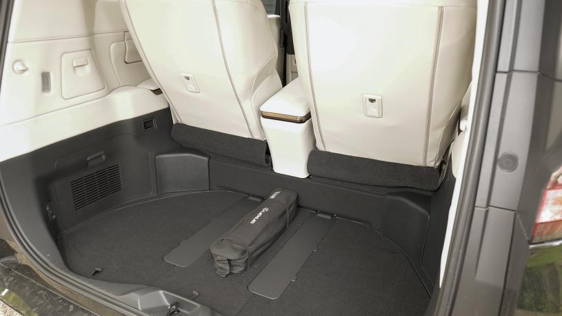 3850634 350h 2.5 Takumi 5dr E-CVT [4 Seat]