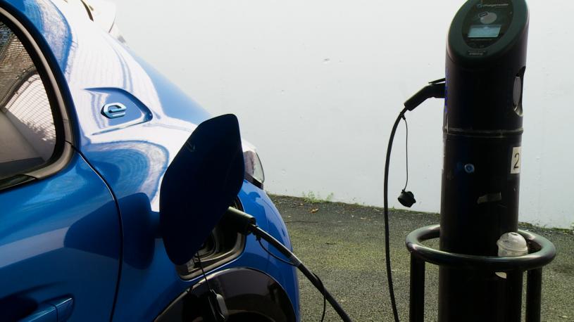 3689296 100kW Allure 50kWh 5dr Auto