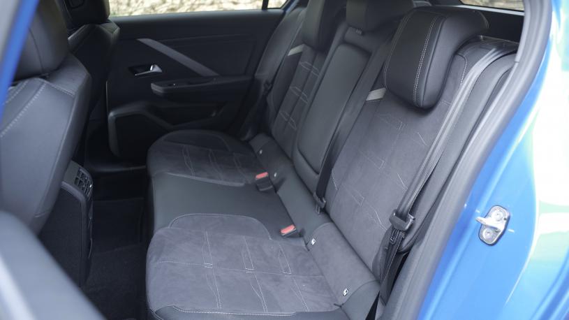 3798464 115kW GS 54kWh 5dr Auto