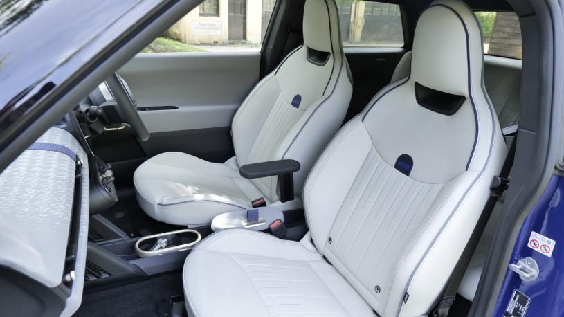 3812922 160kW SE Exclusive [Level 2] 54kWh 3dr Auto