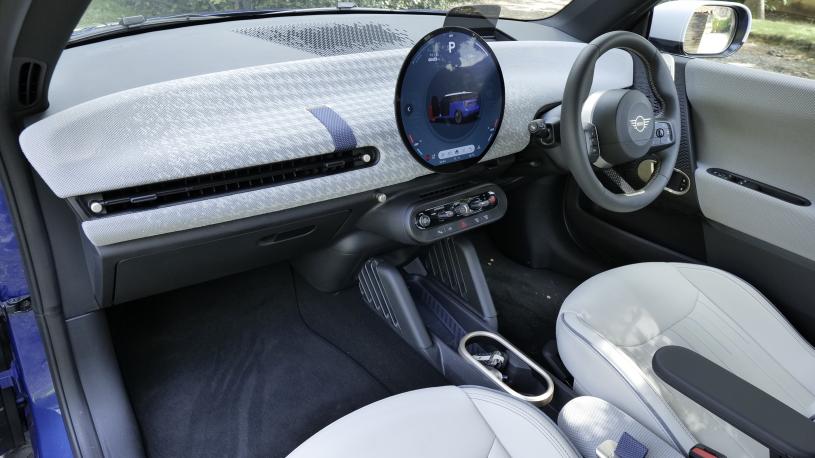 3812918 135kW E Sport [Level 3] 41kWh 3dr Auto