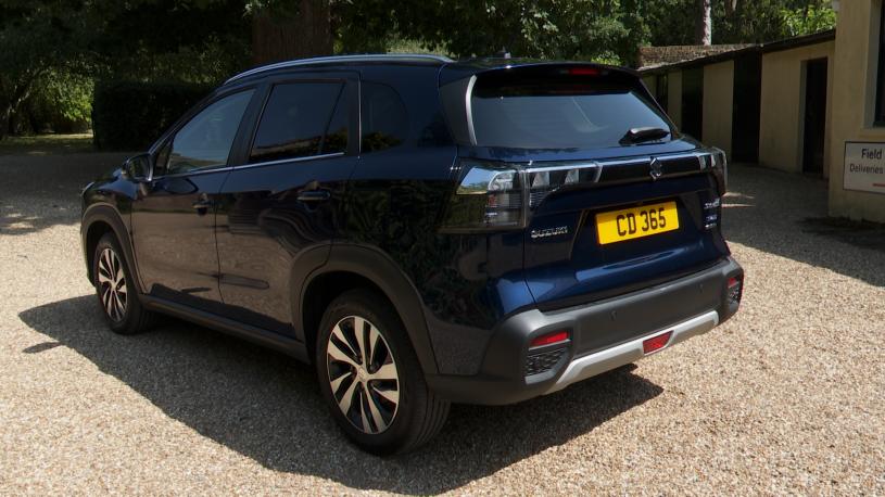 3749996 Long Range AWD 4dr Auto