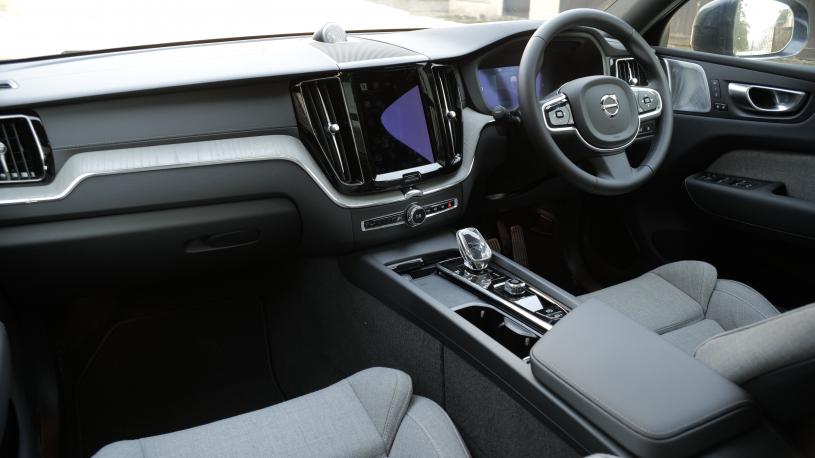 3979134 2.0 T6 350 RC PHEV Plus Black Ed 5dr AWD Gtron