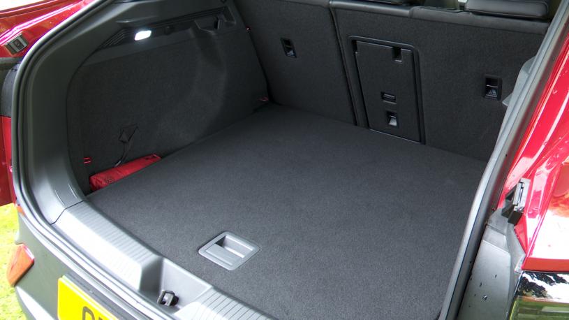 3979169 210kW Style Pro 77kWh 5dr Auto