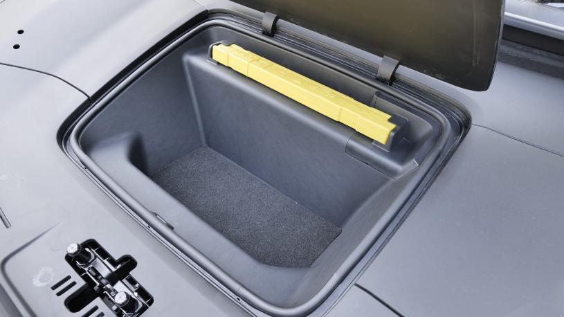 3946993 200kW 100kWh LR Single Motor Plus [Pilot] 5dr Auto