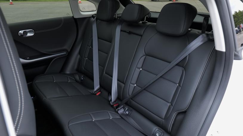 3812952 200kW Pro + 66kWh 5dr Auto