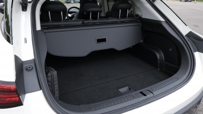 3812955 200kW Premium 66kWh 5dr Auto