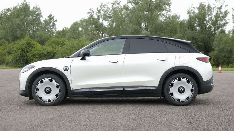 3812955 200kW Premium 66kWh 5dr Auto