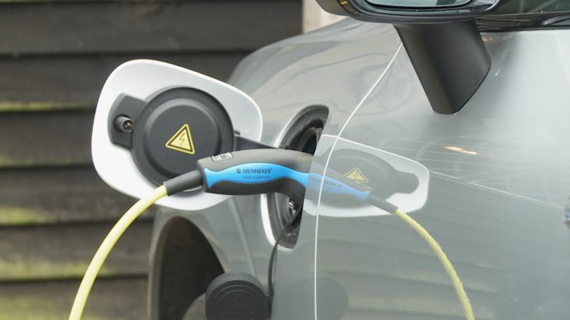 3779448 2.0 T6 [350] PHEV Core Bright 5dr AWD Geartronic