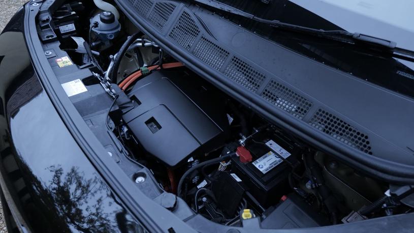 3942678 100kW Allure Long [6 Seat] 75kWh 5dr Auto