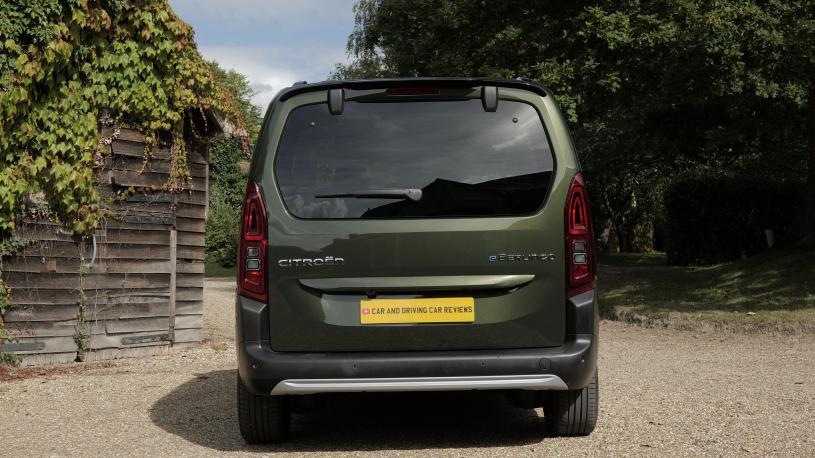 3813010 100kW Plus M 52kWh 5dr Auto