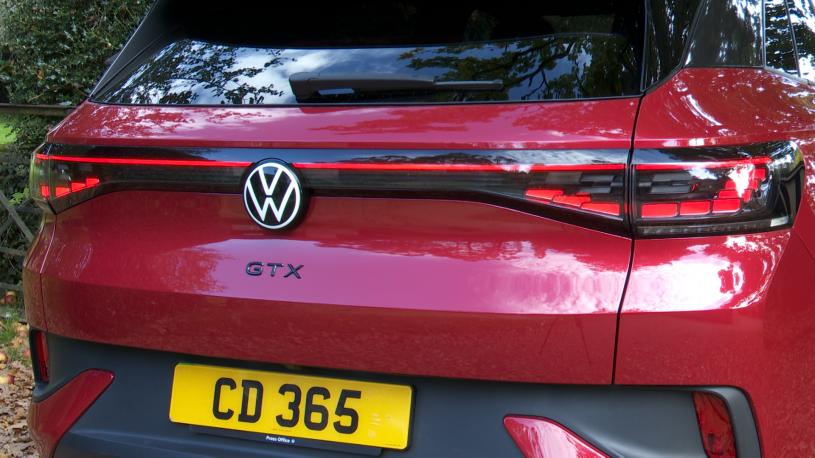 3809691 210kW 4MOTION Match Pro 77kWh 5dr Auto