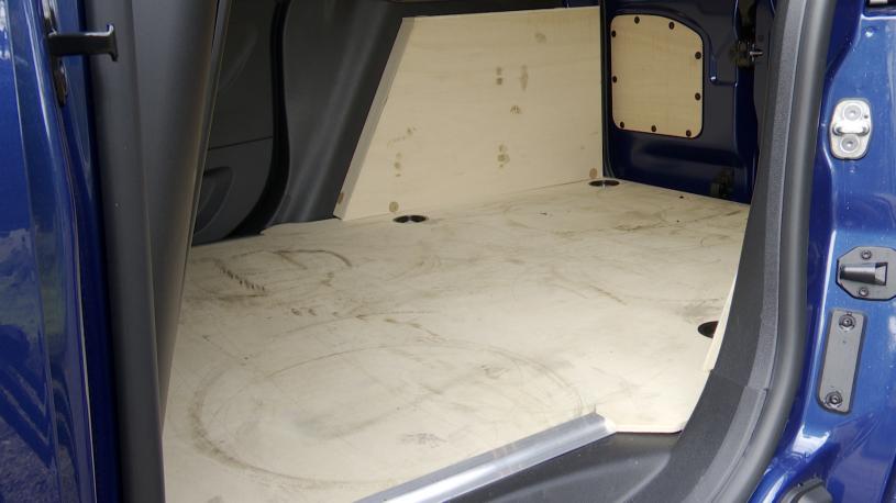 3979038 100kW Family Short 50kWh 5dr Auto