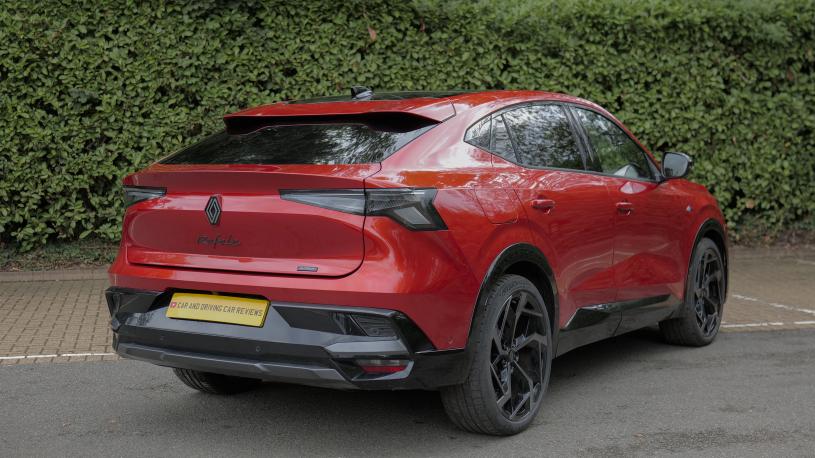 3843326 E-Tech FHEV Iconic Esprit Alpine 5dr Auto 4C