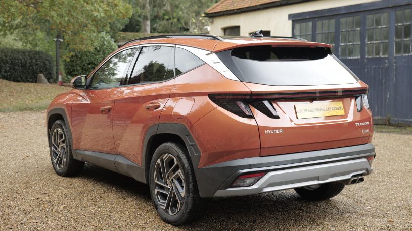 3833830 1.6T Hybrid Ultimate 5dr Auto