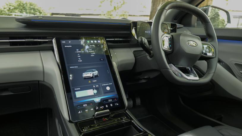 3828556 210kW Select 77kWh 5dr Auto