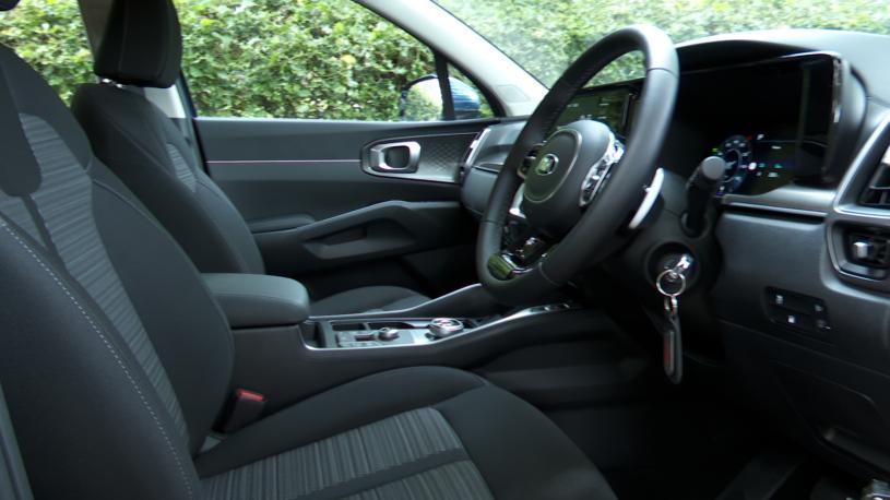 3839496 1.6 T-GDi HEV 3 5dr Auto