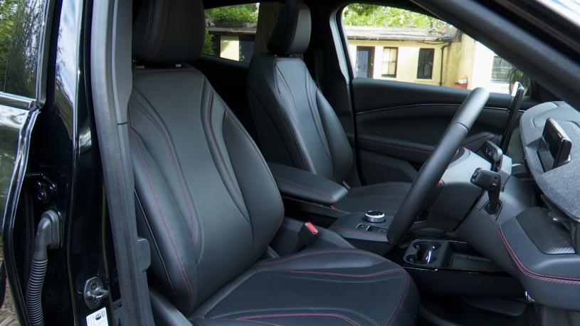 3942636 197kW Select 72kWh RWD 5dr Auto [Tech+]