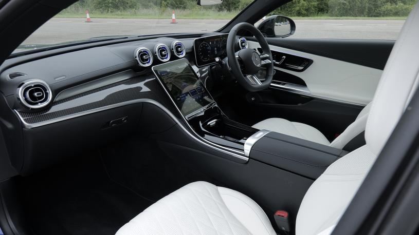 3843357 CLE 300e AMG Line Premium 2dr 9G-Tronic