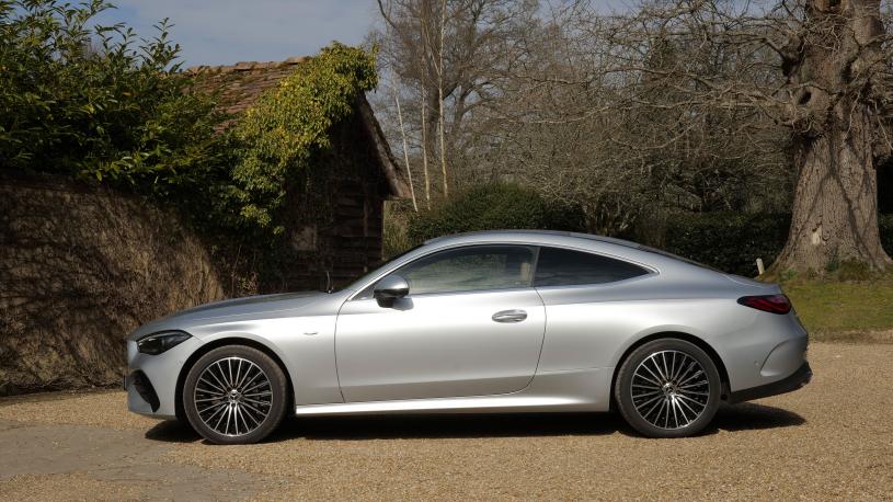 3843358 CLE 300e AMG Line Premium Plus 2dr 9G-Tronic