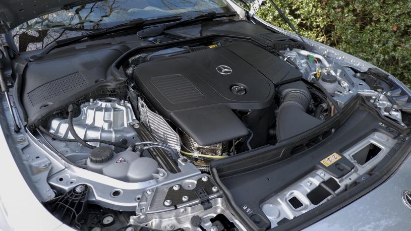 3843358 CLE 300e AMG Line Premium Plus 2dr 9G-Tronic