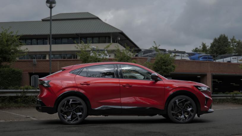 3899412 E-Tech PHEV Techno Esprit Alpine AWD 5dr Auto