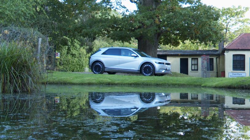 3942647 168kW Ultimate 84 kWh 5dr Auto [Zen Pack]