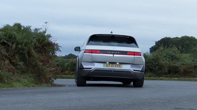 3942647 168kW Ultimate 84 kWh 5dr Auto [Zen Pack]