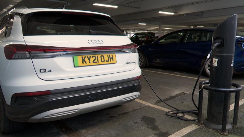 3978528 125kW 35 55kWh S Line 5dr Auto [Leather]