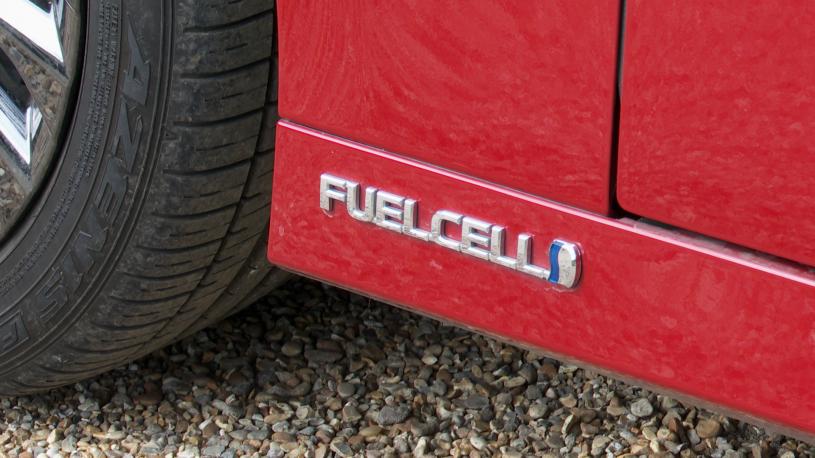 3979036 Hydrogen fuel cell 182 Excel 4dr CVT