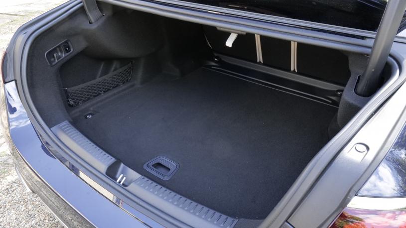 3844571 E300e Exclusive Premium 4dr 9G-Tronic