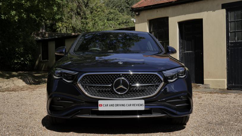 3844573 E300de AMG Line Premium 4dr 9G-Tronic [Pan Roof]