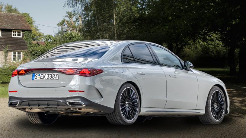 3844574 E300de Exclusive Premium 4dr 9G-Tronic