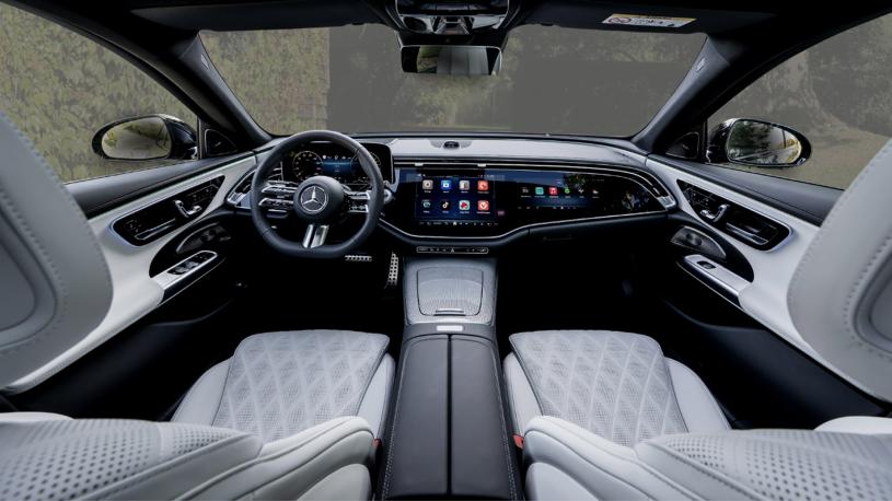 3844575 E300de AMG Line Premium Plus 4dr 9G-Tronic